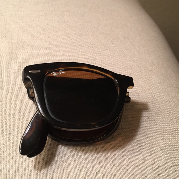 Ray-Ban Wayfarer Folding Classic RB4105 sunglasses - Picture 7 of 7